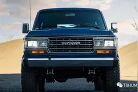 经典丰田陆地巡洋舰用上悍马6.2L V8引擎，33年老车叫价100万图片