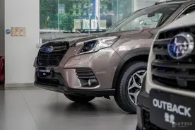 探店 | 硬派紧凑型SUV的首选 编辑探店斯巴鲁森林人图片