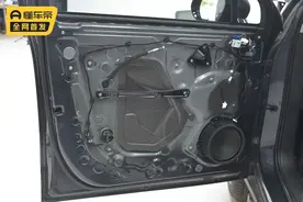 零跑C10：只要够便宜，其他的都可以不在乎！图片