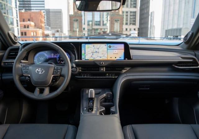 全新凯美瑞预测图曝光，酷似雷凌+皇冠+“牛魔王”，销冠又稳了？