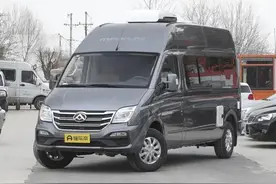 2022款上汽大通MAXUS V80房车上市，搭载2.0T柴油发动机图片