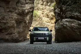 四驱SUV只要10万落地了？硬派外观，独立悬架，还带L2！图片