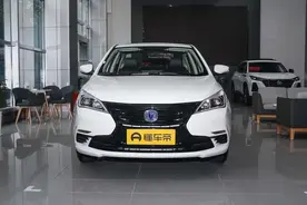 静态解读长安逸动DT，价格亲民，皮实耐用的家用车图片
