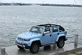 硬中带柔？女性专属BJ40城市猎人版图片