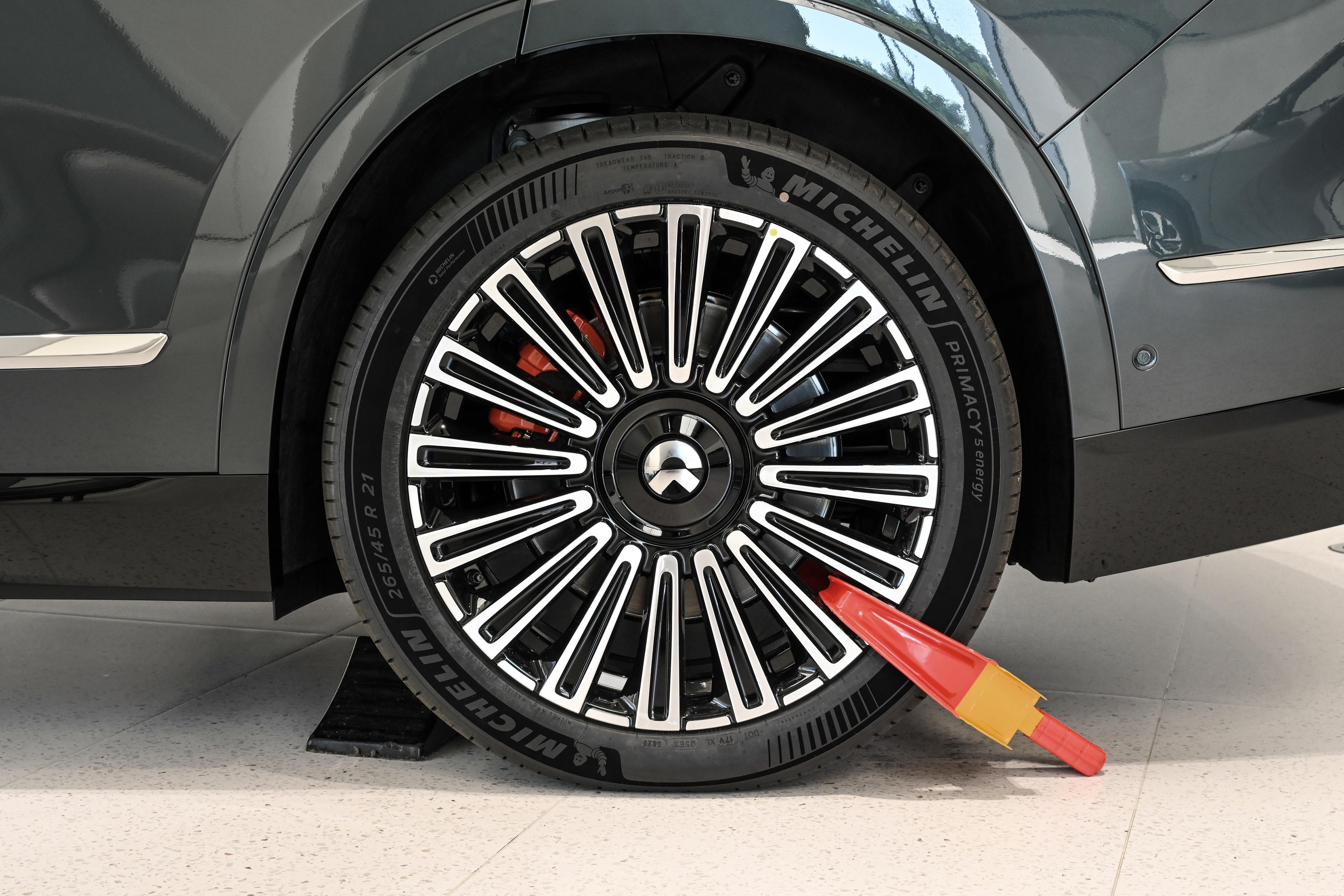 蔚来全新ES8 40万以上 大型SUV_蔚来es8