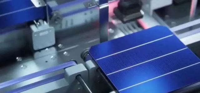 打磨十五年，比亚迪黑科技让车自己“发电”，通勤几乎不用充电！