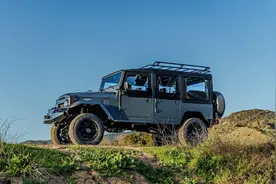丰田Land Cruiser FJ44改装案例分享：风采依旧不减当年图片