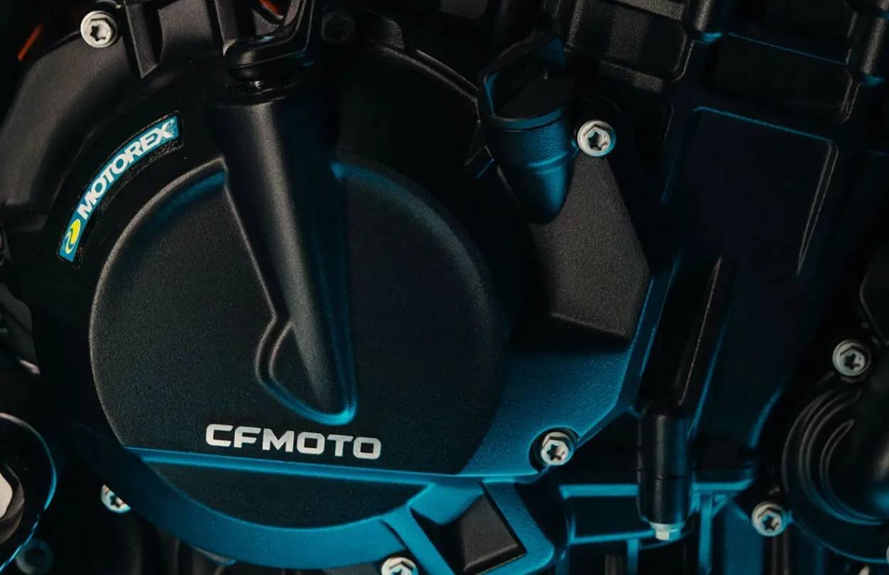 2025 款 CFMOTO 800NK 美国上市,这着实有点敷衍美国车友了!7069|小老婆汽機車資訊網