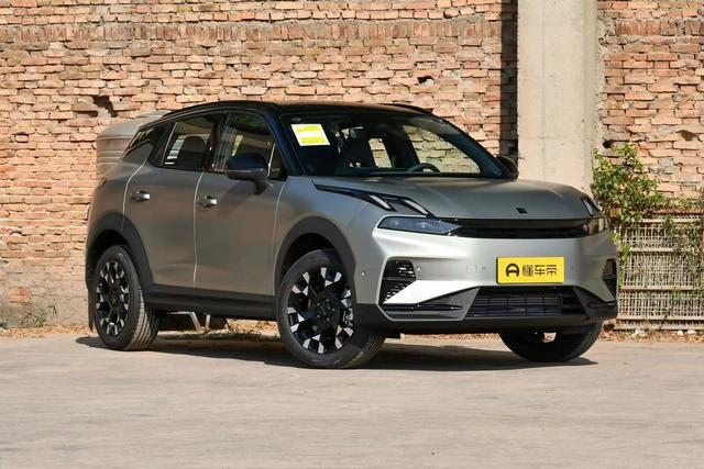 全球交付超30万，五年技术集大成者领克06的精致，年轻人最懂