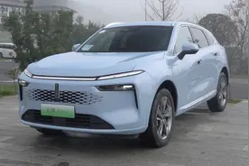 抢鲜试驾新摩卡Hi4：电四驱+4挡变速箱，用车体验再度升级图片