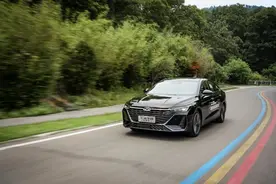 12.29万起，奇瑞艾瑞泽8新款发布，运动感十足！图片