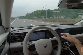 一年跑不到五千公里，买电车还是油车划算？喵哥教你算明白这笔账图片