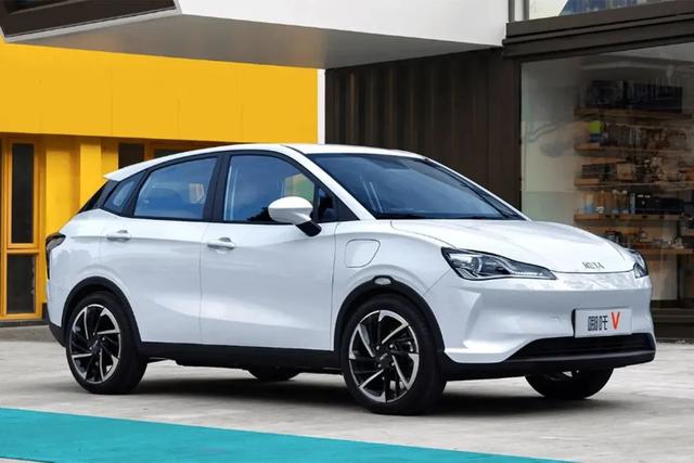 8万拿下纯电代步车，续航最高超400km，真香！