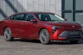 尺寸缩水还比本田雅阁大？油耗也更低，全新别克君越解析图片