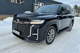 “雪地”陆巡亮相，中网造型变化巨大，雪地轮胎+强悍四驱，霸气图片