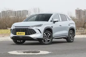 对比 宋l dmi老款和智驾新款的增配和减配！图片