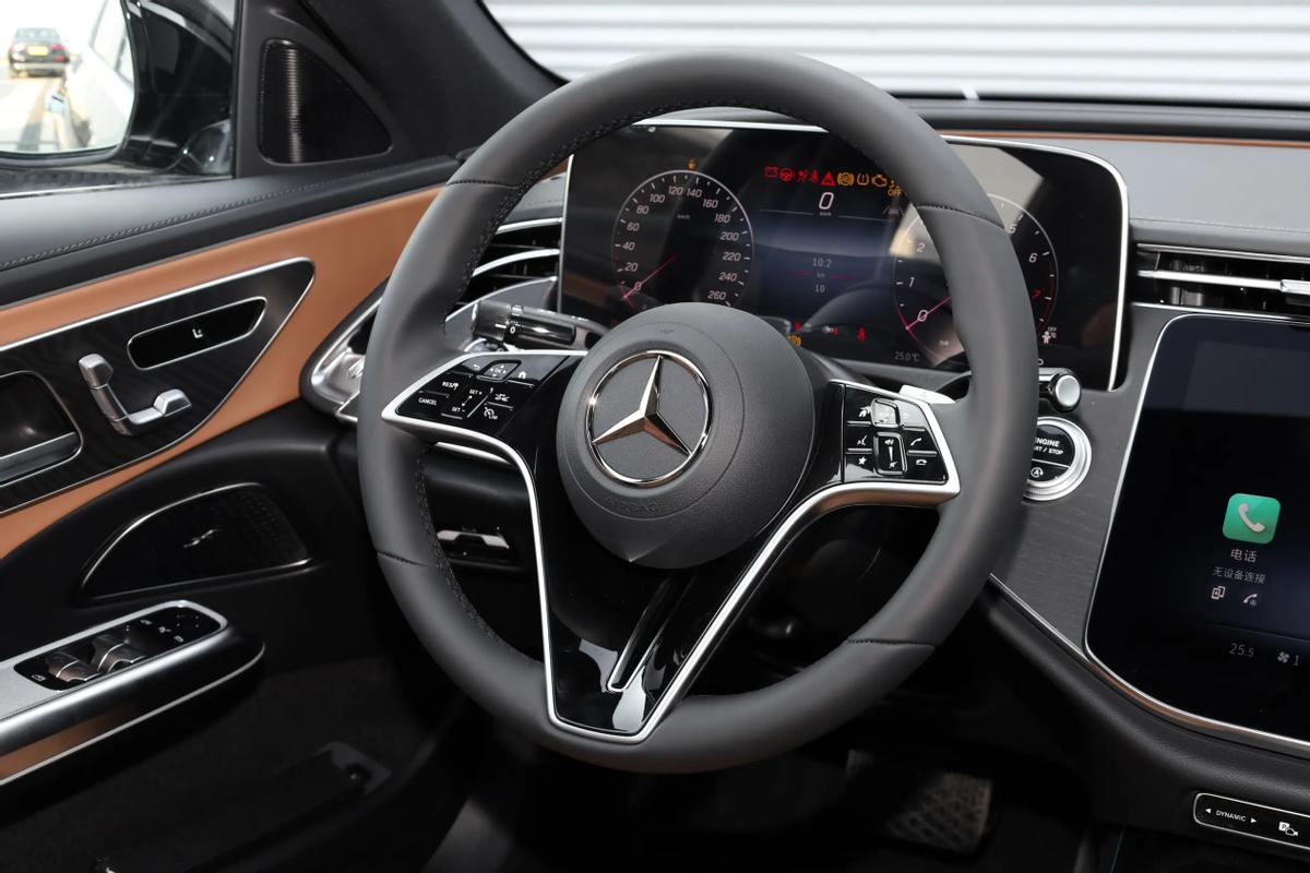 E260L与E300L对比_奔驰新e300l 驾驶模式c与e的区别_奔驰E级价格下降