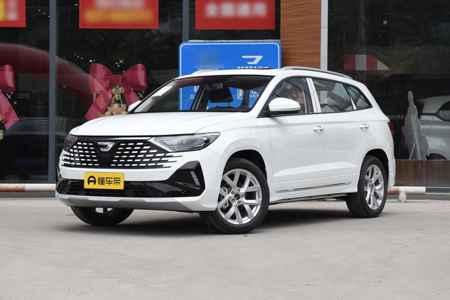 新车｜售11.99万元起/诚意价9.59万元起，捷达VS8上市，1.4T动力
