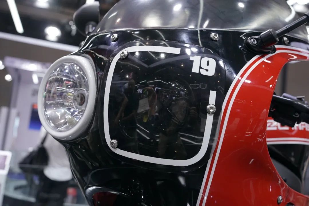 玩的就是年代感！柴特又双叒出复古车型，复古路上难回...6014|小老婆汽機車資訊網