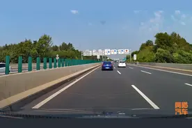 高速都跑到120了，为何还有这么多人跑得比我快多了，真不怕罚吗图片