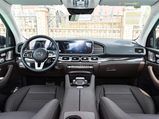 部分车型上涨7000元，新款奔驰GLS上市，配置有增有减