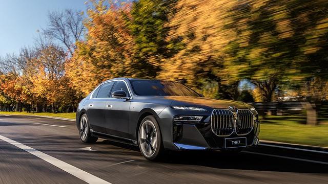 3.0T六缸也不怕国七排放？全新宝马7系技术解析