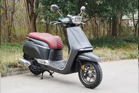 大阳新水冷踏板即将上市，马力16.5匹，标配前后ABS，采用自动挡图片