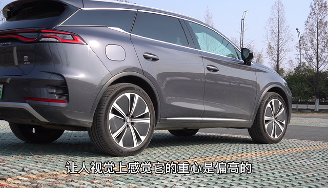 试驾一周比亚迪唐DM-p，家用代步动力过剩，不够豪华但绝对性能