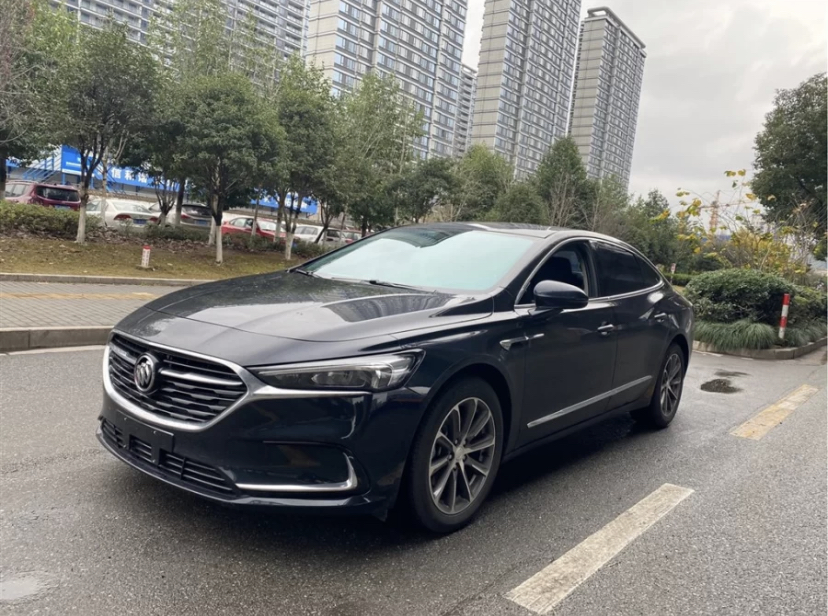 新君越2.0t油耗大吗_20万日系车与德系车对比_迈腾与君越选购分析