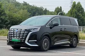 开惯了腾势D9，再换魏牌高山，瞬间明白比亚迪和长城的差距图片