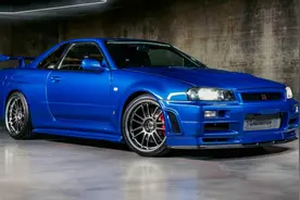 保罗·沃克驾驶的日产 R34 GT-R售出，创下 140 万美元的拍卖售价图片