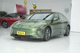 12万级纯电车选它！续航555km，标配L2级智驾，家用值得一看图片