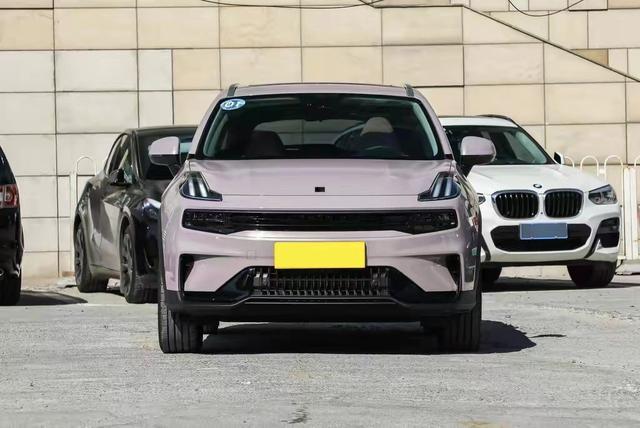 体验领克06 PHEV，颜值高还省油，顶配售价17.18万，值得入手吗？