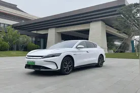 3.9秒破百 续航715km 试驾比亚迪汉EV创世版图片