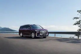 新能源MPV天花板之争，全新岚图梦想家对决2025款腾势D9图片