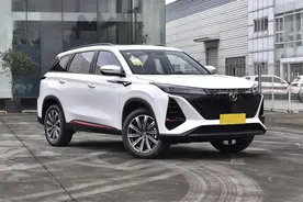 油价太高却不想买电车，这3款SUV务必绕开，实测百公里至少10个油图片
