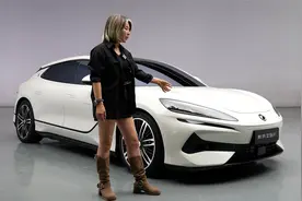 腾势帕美？比亚迪开始整个性了视频封面