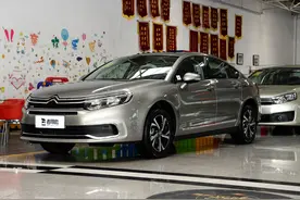 百公里油耗6.3升，法系家用小车，实拍雪铁龙C5图片