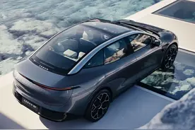 电池智驾升级！极氪001和007怎么选？图片