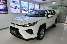 优惠可达5万，月均销量1万多台，广汽丰田威兰达应该怎么选？图片