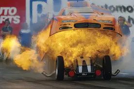 气温40度，车速120，连续跑3个小时，发动机会承受不住而爆缸吗？图片