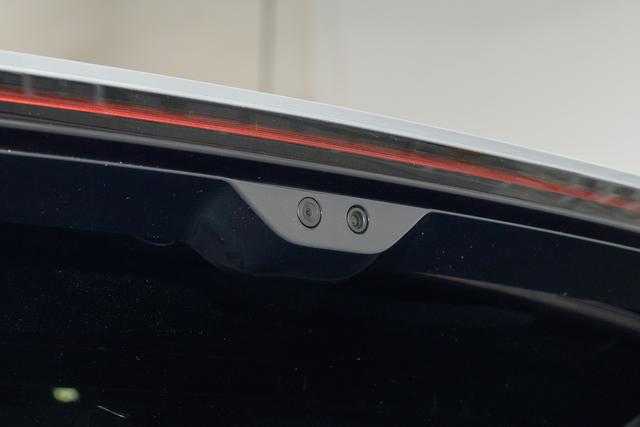 腾势N8L预售31.98万元起