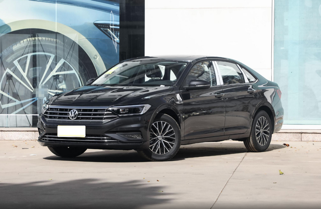 开了1年的大众速腾，第一次开艾瑞泽8，发现了大众和奇瑞的差距