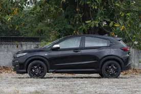 车小却很贵，配1.5L与手动，也不愁卖，带你看本田XR-V图片