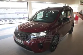 将接替NV200，全新日产Townstar实拍，四缸1.3T+双边侧滑门更实用图片