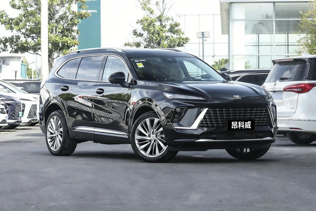 凯迪拉克XT4性价比分析_新款凯迪拉克XT4与昂科威对比_凯迪拉克小型车价格