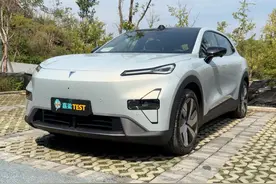 体验深蓝S05 510Ultra纯电版，15万级纯电SUV，带来超越价值的体验图片