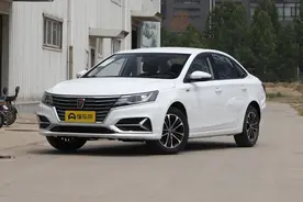 搭载1.6L发动机，起售价8.98万元，静态体验荣威i6图片