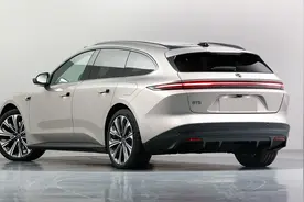 ET5旅行版实车亮相！蔚来全系降3万？！图片