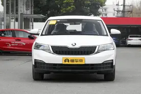 斯柯达柯米克：低配车型指导价8.99万，手动挡配1.5L自吸引擎！图片